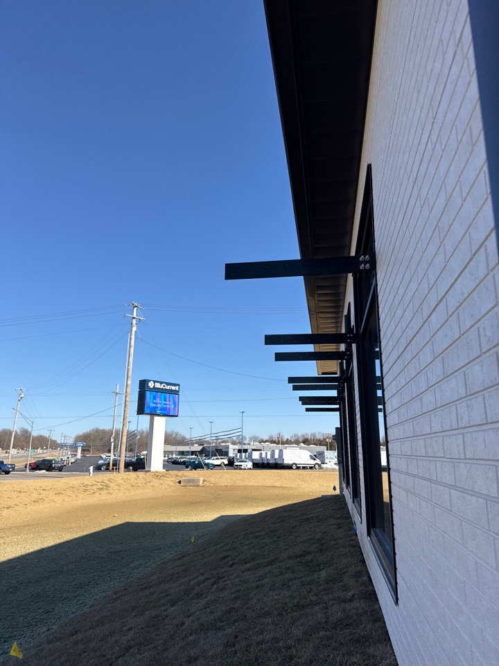 Republic, MO - Sunshades at BluCurrent Republic