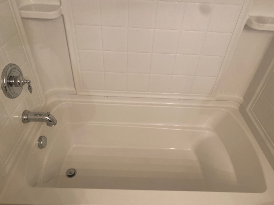 Clean tub at move out in Greensboro Clean tub at move out in Greensboro