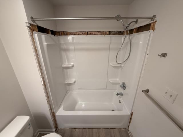 
I am a highly skilled and experienced home service professional. I recently completed the installation of a shower at an apartment complex.