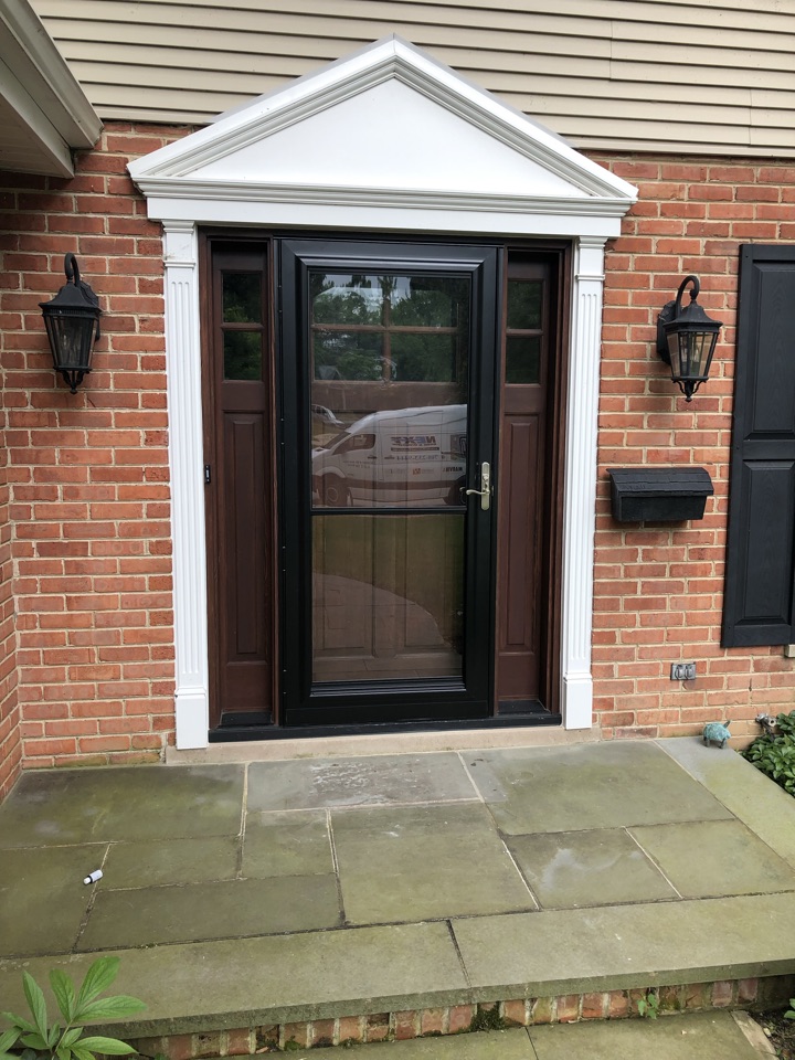 Deerfield, IL - Provia storm door Deerfield, IL - Provia storm door