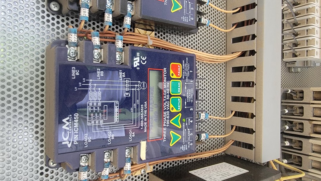 Indio california, Walk in freezer incoming power surge, Controllers protected 2 compressors from damage, sometimes there is power surges we can't control from the power company, but we can control how he design and install and it is a good idea to protect expensive motors. a simple reset did the trick this time!