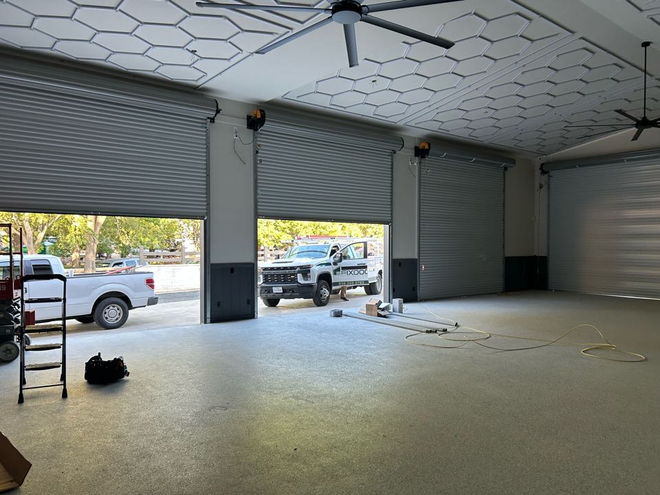 Installing rollup doors and dominator operators 