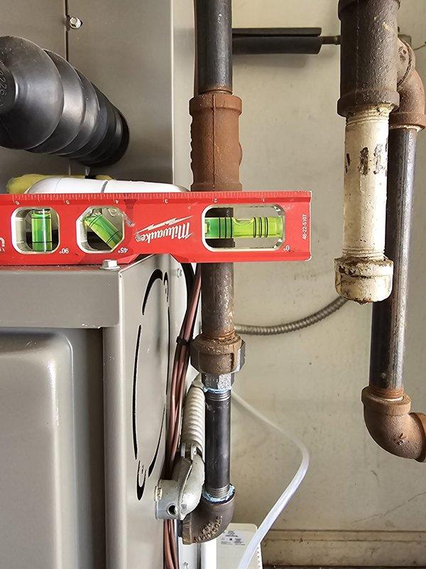 Successfully installed a complete 15.5 SEER 3-ton split gas system featuring an 80% 90kBTU upflow furnace with Lennox components. Installation included new 15' lineset, 5" metal filter rack, upflow cased evaporator coil, 17-gallon humidifier, electrical disconnect, and a 40-gallon Bradford White natural gas water heater. All components were properly leveled, connected, and verified for proper operation with a Honeywell T6 Pro thermostat controlling the system.