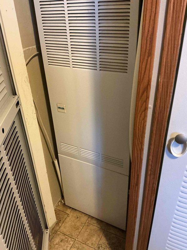 Completed comprehensive air conditioning tune-up and preventative maintenance service on residential split system. Performed electrical diagnostics on outdoor condensing unit using multimeter to verify proper voltage and amperage readings, inspected capacitor condition and all wire connections, and confirmed compressor operation. Verified indoor air handler unit for proper operation and clearances in mechanical closet.