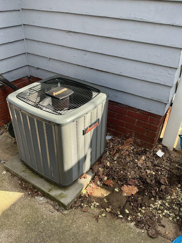 Completed routine air conditioning maintenance on outdoor condensing unit. Performed system diagnostics using manifold gauges to verify refrigerant pressures and ensure proper operating conditions. Unit found in satisfactory working condition with no issues identified during inspection.