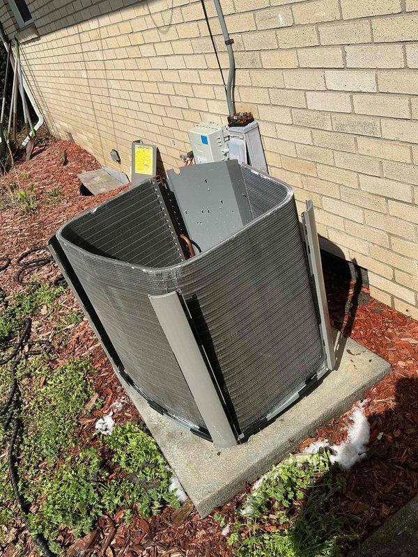 Performed routine maintenance on a 3-year-old residential air conditioning system. Completed standard tune-up procedures including inspection of the outdoor condensing unit, electrical connections, and operational components to ensure optimal system performance for the cooling season.