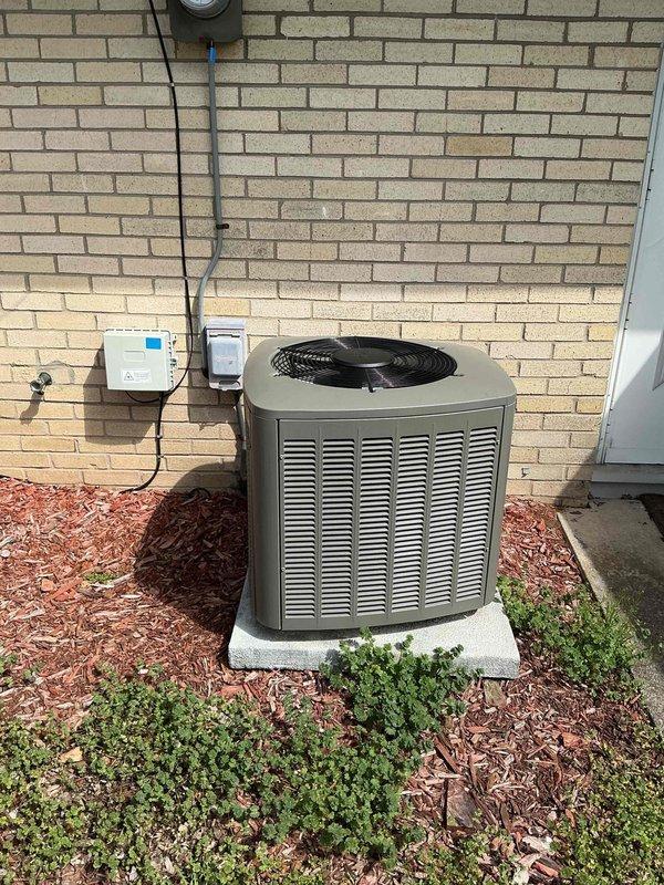 Performed routine maintenance on a 3-year-old residential air conditioning system. Completed standard tune-up procedures including inspection of the outdoor condensing unit, electrical connections, and operational components to ensure optimal system performance for the cooling season.
