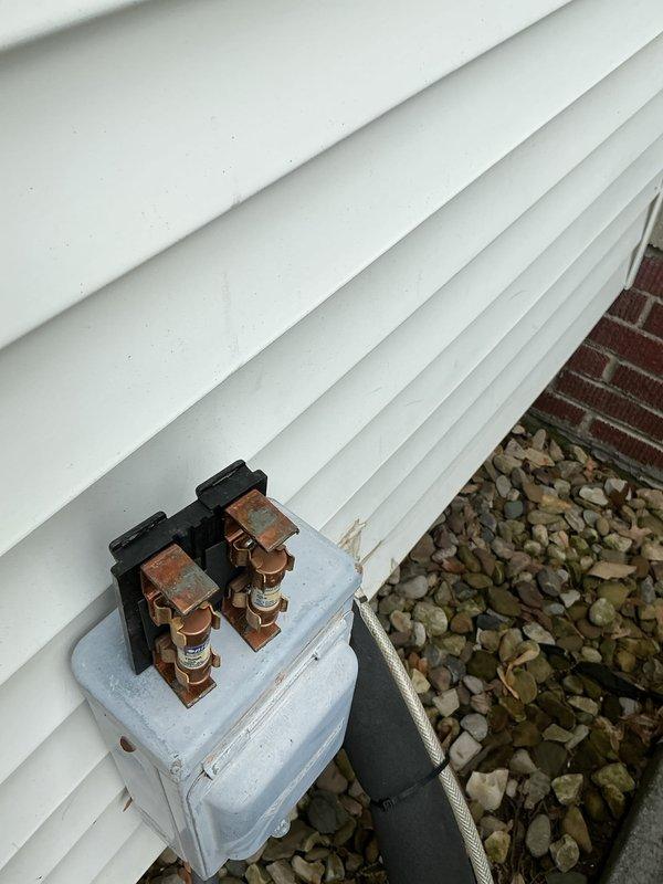 Completed comprehensive cooling maintenance on residential air conditioning system. Performed standard preventive maintenance procedures including inspection of condenser unit, electrical disconnect, and all accessible components. Unit exterior and fan assembly inspected and found in serviceable condition. System operational upon completion of scheduled maintenance service.
