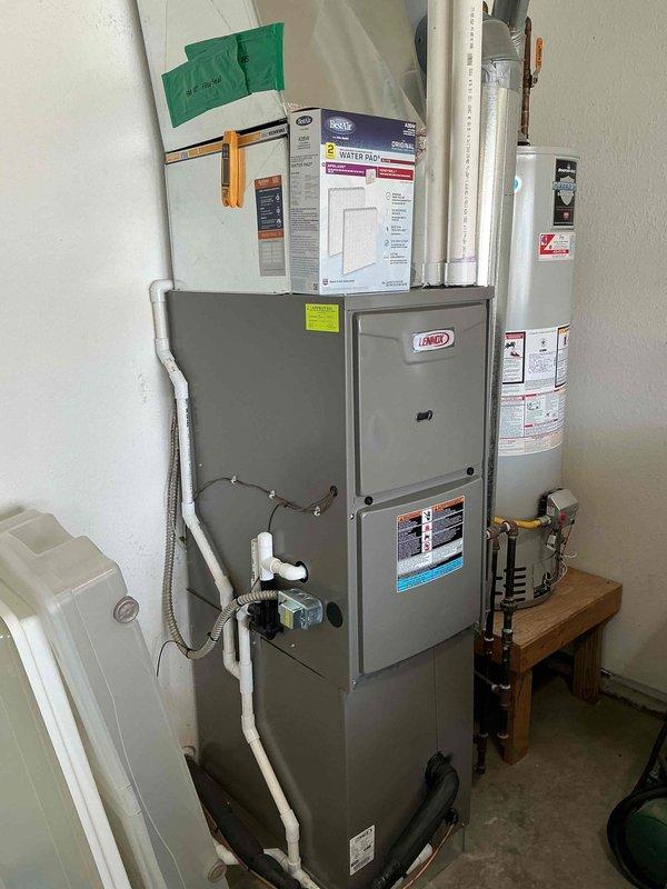 Performed preventative maintenance and cooling system evaluation on a 2-year-old residential air conditioning unit. Inspected Lennox HVAC system, verified proper operation of all cooling components, and confirmed system availability and functionality. Unit found to be operating within normal parameters with no immediate service concerns identified.