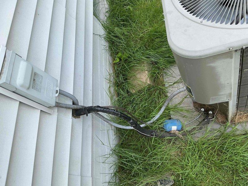 Completed routine cooling maintenance on a 5-year-old residential air conditioning system. Performed comprehensive inspection of outdoor condenser unit and associated components, verified proper electrical connections and refrigerant levels, and confirmed system operation meets manufacturer specifications.