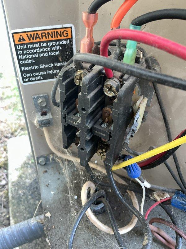 Completed comprehensive air conditioning tune-up and preventive maintenance service. Performed standard seasonal inspection of electrical components, contactor operation, and wiring connections; verified proper system grounding and safety compliance. Unit found in operational condition with normal wear and accumulation of environmental debris.