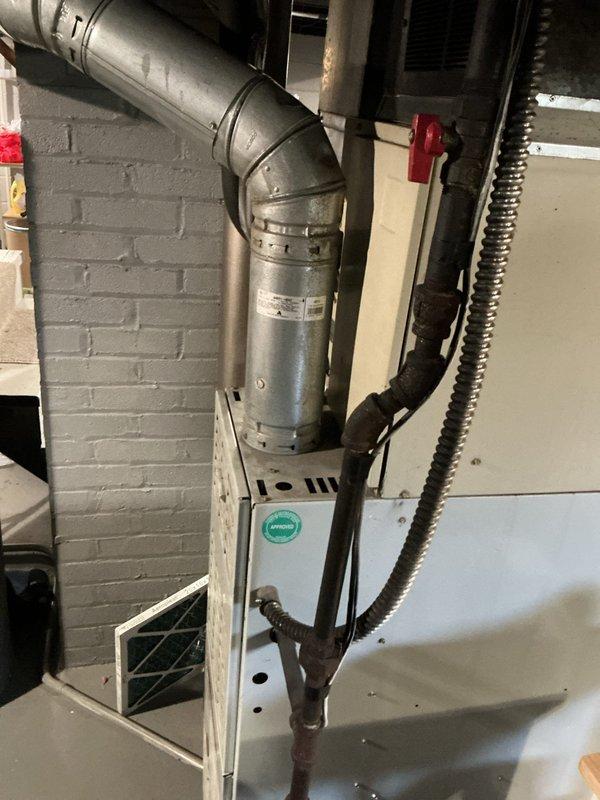 Replaced defective condenser fan motor with new 1/6-1/3 HP, 230-volt unit (part #5462). System tested and verified proper operation upon completion, with customer payment arrangements finalized for remaining balance.