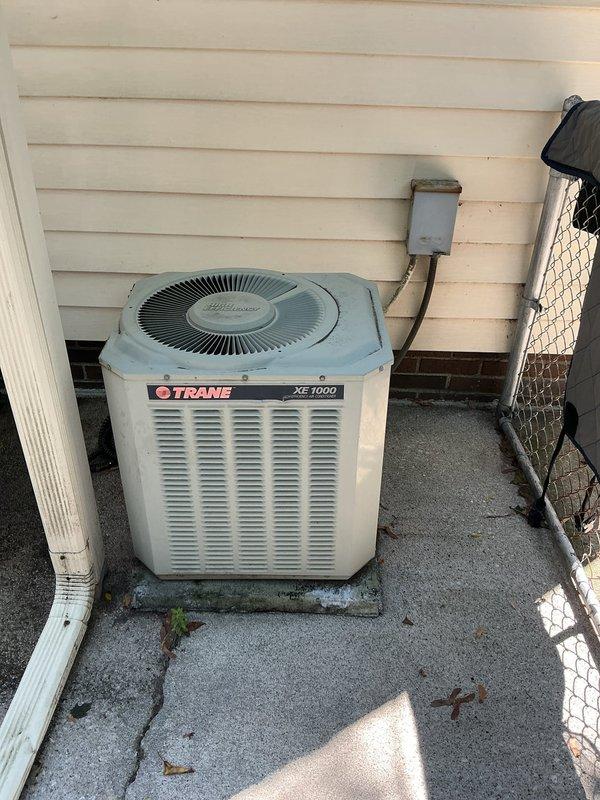 Completed comprehensive cooling maintenance on a 33-year-old Trane XE1000 ground-level air conditioning unit. Performed standard tune-up procedures including system inspection, cleaning, and operational testing to ensure proper function for the cooling season. Customer declined service agreement renewal at this time.