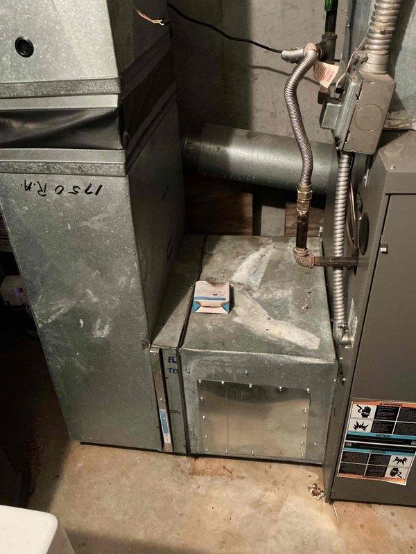 Completed routine maintenance tune-up on a 10-year-old residential HVAC system. Performed comprehensive inspection of furnace, humidifier, and associated components including ductwork, electrical connections, and copper refrigerant lines. All equipment found operating within normal parameters with no immediate service needs identified.