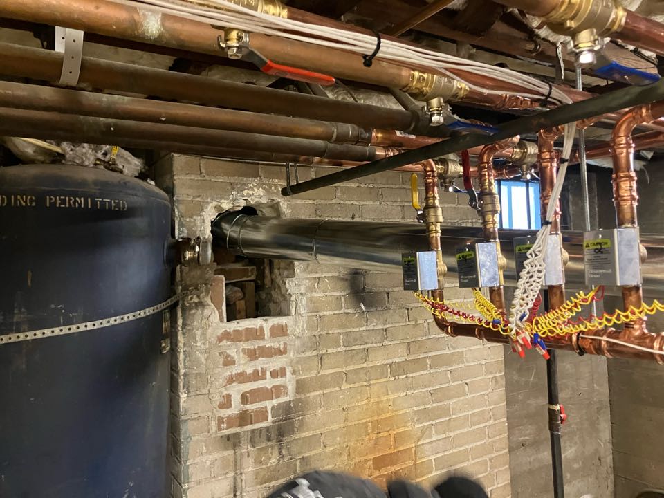 Installing a new lining system 