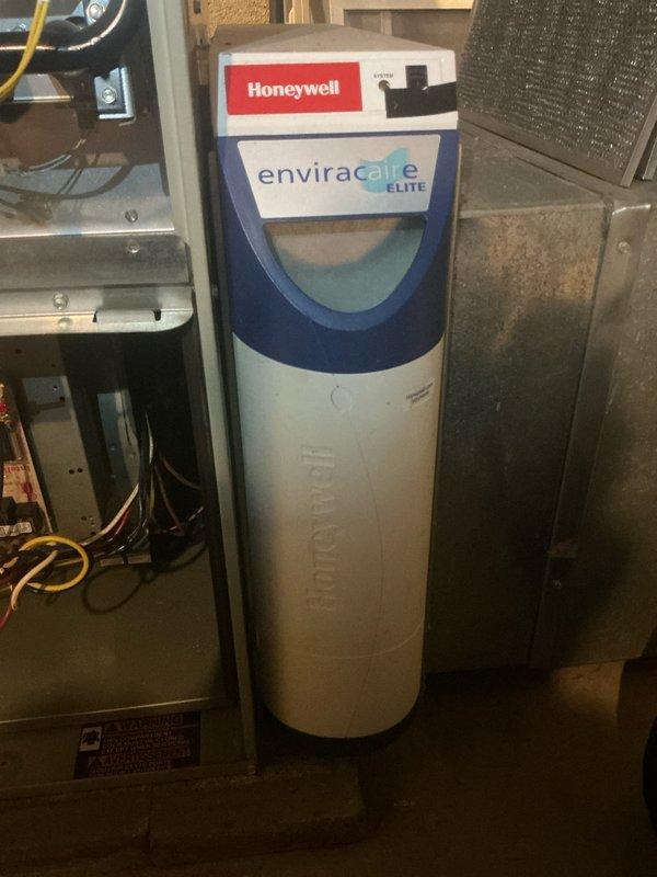 Performed comprehensive tune-up on furnace system, including inspection and testing of Honeywell Enviracaire Elite air filtration system. Conducted combustion analysis using Sauermann gas analyzer, which measured O₂ at 10.16% and CO₂ at 6.9%, confirming proper combustion efficiency and safe operation parameters.