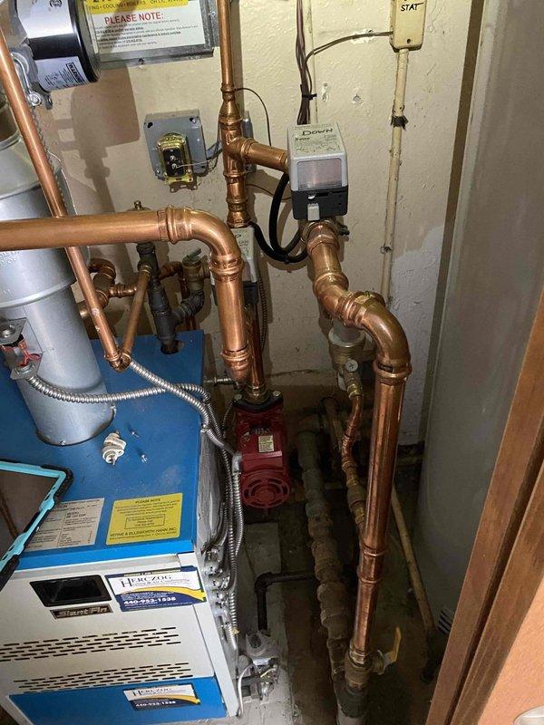 Responded to service call for 8-year-old furnace with intermittent shutdown issues. Inspected hydronic heating system including boiler unit, circulation pump, and copper piping network. Diagnosed and resolved issue with flame sensor causing random system cutoffs, cleaned components, and verified proper operation through multiple test cycles.