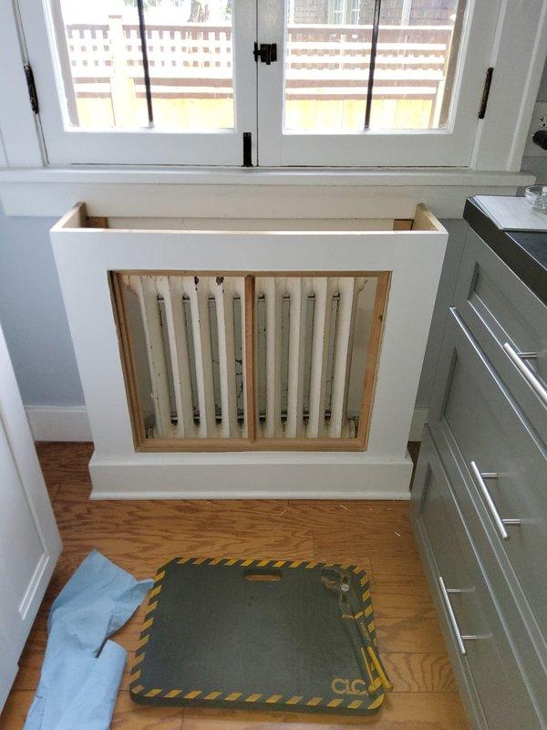 Responded to service call for non-functioning kitchen radiator that had been previously serviced without resolution. Conducted thorough assessment of radiator system and associated plumbing components. Inspected radiator enclosure, supply and return lines, and control valves. Identified issues with radiator circulation and provided detailed estimate for necessary repairs to restore proper heating function to the affected zone.