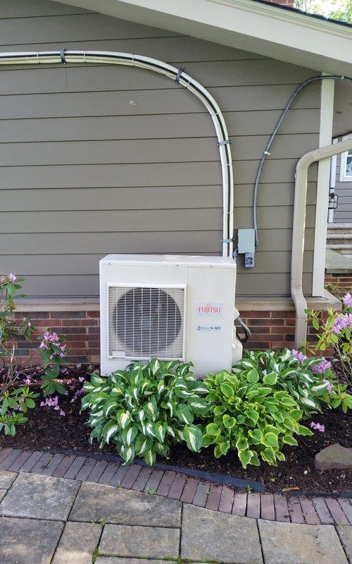 Performed comprehensive maintenance and tune-up service on two residential air conditioning systems, both approximately 10 years old. One unit located on the side of the house and one positioned at the rear of the property. Completed full inspection, cleaning, and performance testing on both systems to ensure optimal cooling efficiency for the season.