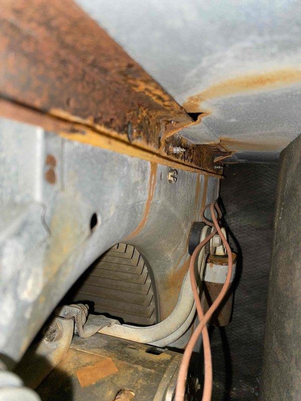Completed annual maintenance tune-up on 8-year-old air conditioning system. Performed comprehensive inspection of all components including evaporator coil, condenser coil, copper refrigerant lines, and electrical connections. Observed moderate oxidation on copper tubing and some rust formation on mounting brackets, consistent with system age, but all components remain functional. Verified proper refrigerant levels, cleaned accessible coil surfaces, checked airflow, and confirmed system is operating within normal parameters. Unit is in good working condition with no immediate repairs required.