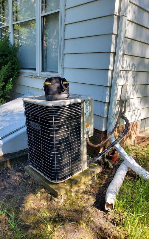 Completed preventive maintenance on 11-year-old heat pump system. Performed comprehensive tune-up inspection of outdoor unit including refrigerant line assessment, electrical connections verification, and condenser coil evaluation. Customer renewed maintenance agreement on-site, and this service will be applied under the renewed contract.