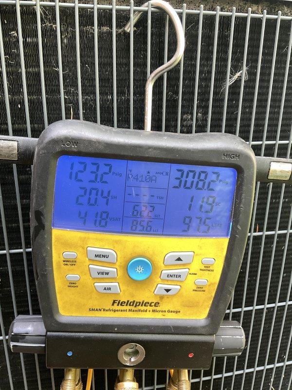 Completed courtesy cooling maintenance on 6-year-old air conditioning system. Performed comprehensive system diagnostics using refrigerant manifold and micron gauge, measuring operating pressures, temperatures, superheat, and subcooling values to verify proper refrigerant charge and system performance. All readings were within manufacturer specifications, and the unit is operating efficiently for the cooling season.