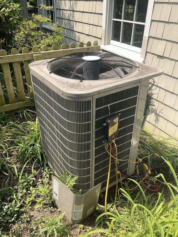 Completed preventative maintenance on residential air conditioning system. Performed comprehensive tune-up including inspection of indoor furnace unit and outdoor condenser unit, verified proper operation of all components, and documented equipment condition with photographs for service records.