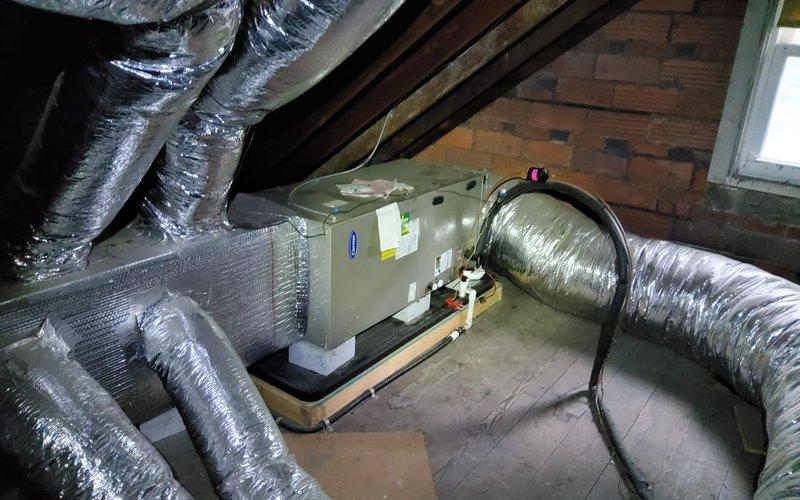 Responded to service call for non-operational air handler located in attic space. Upon inspection, diagnosed and resolved the issue with the indoor unit, restoring proper system functionality. Verified outdoor condensing unit and complete system operation before departure.