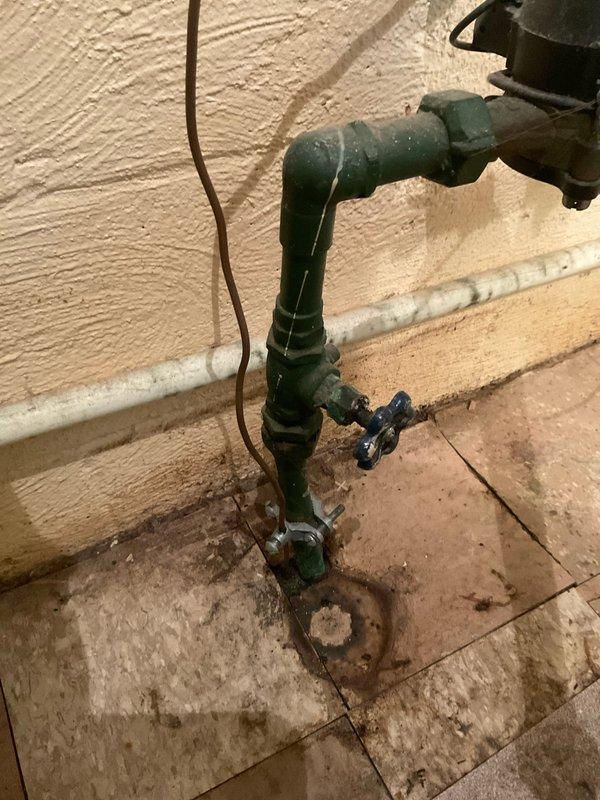 Responded to a clogged bathtub drain service call and successfully cleared the blockage. Additionally, replaced a defective post shut-off valve on the outdoor water supply line as requested. Customer enrolled in the home protection program during this visit.