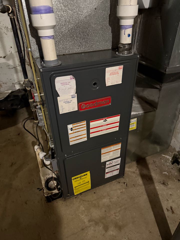 MAINTENANCE ON A 90% GOODMAN FURNACE 