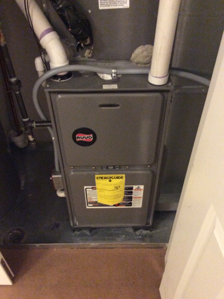 PERFORM 20 POINT PRECISION HEATING TUNEUP ON A RUUD GAS FURNACE.
