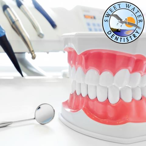 Just assisted with a tooth extraction in Fairhope, AL today at Sweet Water Dentistry. The patient did great, and we made sure they were comfortable the entire time. If you need a gentle tooth extraction in Fairhope, Daphne, or Spanish Fort, our team is here to help relieve pain quickly and safely.