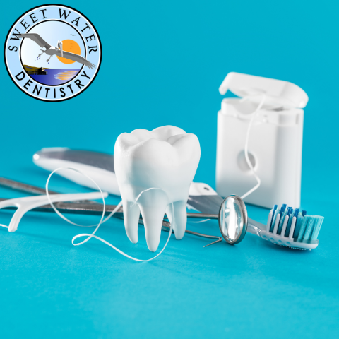 Male, teenager patient, presented for hygiene cleaning and periodic exam. No pending treatment. Discussed importance of flossing daily.