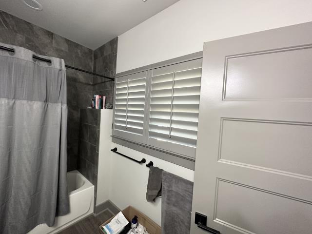 Custom 2 1/2" Blinds project completed for a home in Roanoke, AL.