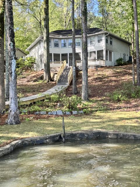Additional 2 1/2" Custom Cordless Fauxwood Blinds in Monticello, GA.