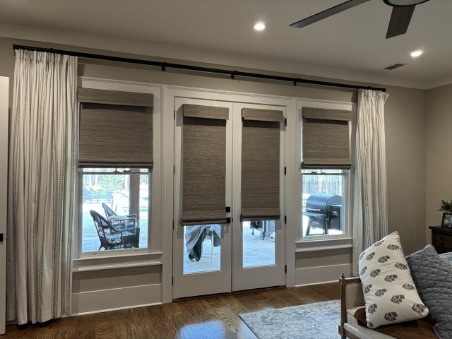 Custom Cordless & Motorized Roller Shades Installation for Julie Mulkey in Palmetto, GA • Completed a full on-site visit to review options and confirm selections
• Professionally measured every window to ensure precise sizing for a perfect fit
• Provided a customized quote based on product style, color, and layout preferences 
• Once approved, we secured the contract, processed the order, and coordinated manufacturing
• Installed beautiful Custom Cordless & Motorized Roller Shades, offering a clean, modern look with safe cordless operation
• The Blinds Boss is committed to delivering a smooth, professional experience from consultation to installation Proud to serve Palmetto, GA with premium custom window treatments! 
www.TheBlindsBoss.com