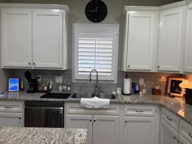 Custom Plantation Shutters installation completed in Newnan, GA ✨ We had the opportunity to work closely with this homeowner from start to finish—walking through their space, getting a feel for their style, and helping them choose the perfect look for their windows. Every window was carefully measured to ensure a flawless fit, and once everything was approved, we handled the entire process from ordering to installation. Seeing it all come together is always the best part. These cordless plantation shutters not only give the home a clean, updated look, but also add everyday convenience with their safe and easy operation. At The Blinds Boss, we take pride in making the entire experience smooth, personal, and stress-free—because it’s more than just window treatments, it’s about transforming your space. Proud to serve Newnan, GA 🤍 www.TheBlindsBoss.com

