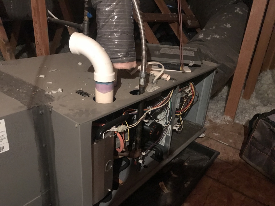 Middleton, ID - Taking out Lennox furnace putting in amana furnace Middleton, ID - Taking out Lennox furnace putting in amana furnace
