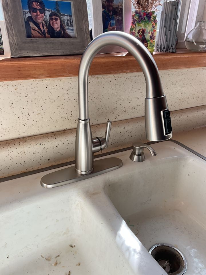 Kitchen faucet install 