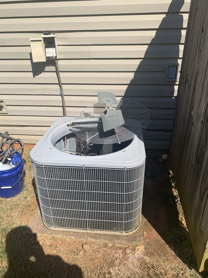 HVAC maintenance and tune up