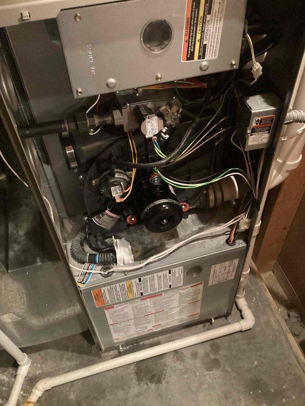 Arrived within scheduled 8-12 window and successfully installed new blower motor in customer's gas furnace per previously approved repair bid. Removed existing faulty motor and replaced with new unit, ensuring proper connections of all electrical components and testing system for optimal operation before completion.