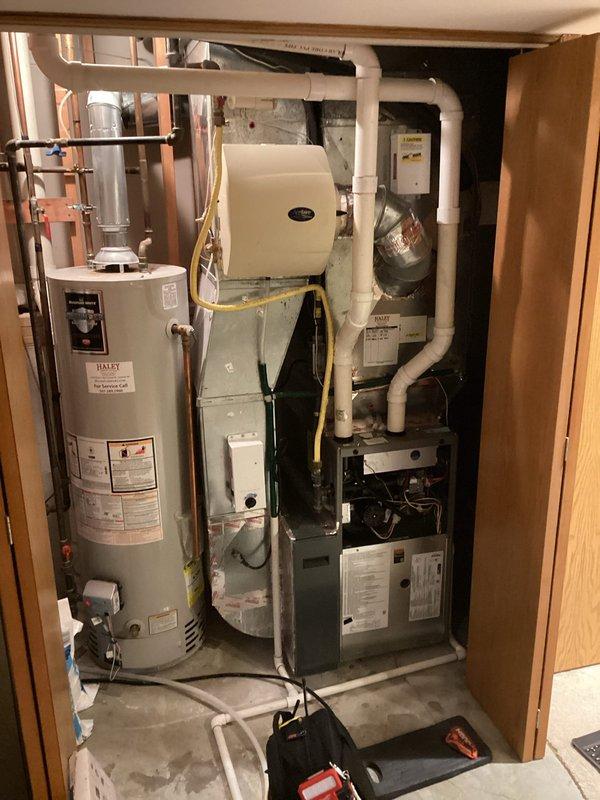 Performed scheduled preventive maintenance agreement (PMA) on residential furnace system. Conducted comprehensive diagnostic testing with combustion analyzer, recording CO (24 ppm), CO3 (36 ppm), CO2 (7.8%), and excess air (51.7%). System is functioning within normal parameters.
