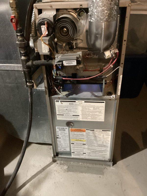 Performed annual preventative maintenance tune-up on customer's furnace as per agreement. Conducted comprehensive combustion analysis with readings of CO2 at 6.1% and excess air at 95.1%. All system components were inspected and adjusted to ensure optimal performance with no issues detected.