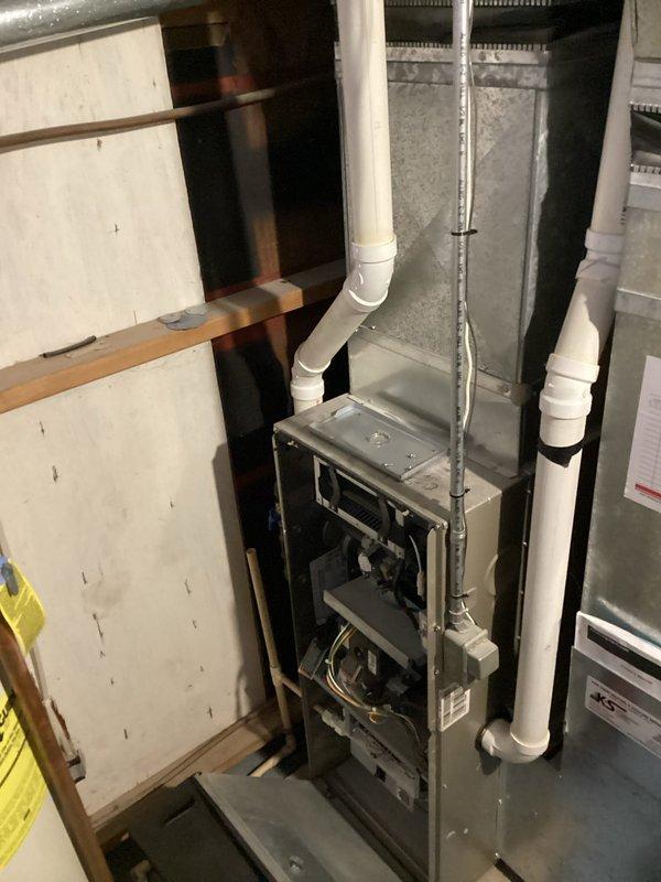 Responded to customer's concern regarding persistent noise from furnace unit. Performed comprehensive clean and check service including combustion analysis (CO: 23P, CO2: 6.6%, excess air: 81.2%). Inspected internal components and ductwork; no major issues requiring immediate replacement were identified.