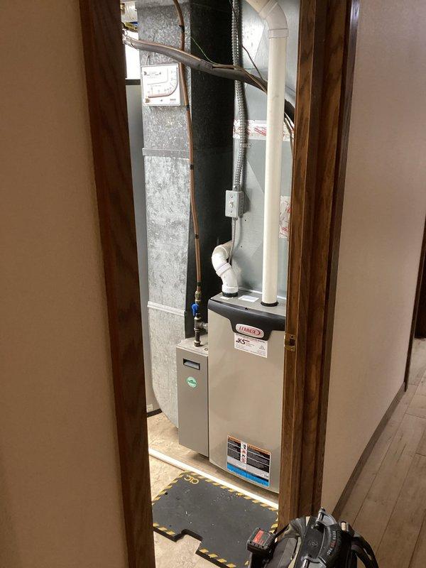 Diagnosed furnace failure due to malfunctioning control board. Successfully replaced control board and restored normal heating operation. System is now functioning properly with all safety checks completed.