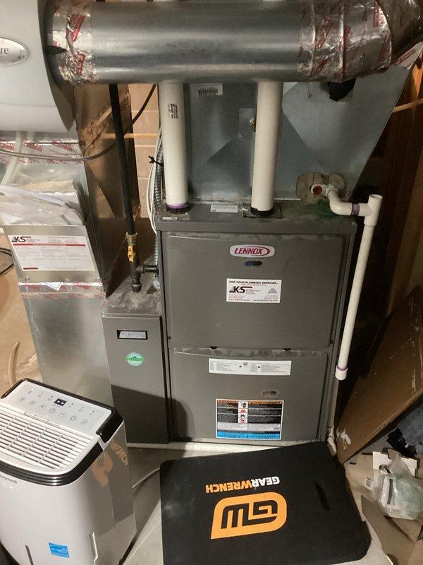 Performed scheduled agreement maintenance on Lennox furnace system. Conducted comprehensive tune-up of air handler with no issues identified. All components, including PVC ventilation piping, ductwork, and electrical connections verified in proper working condition.