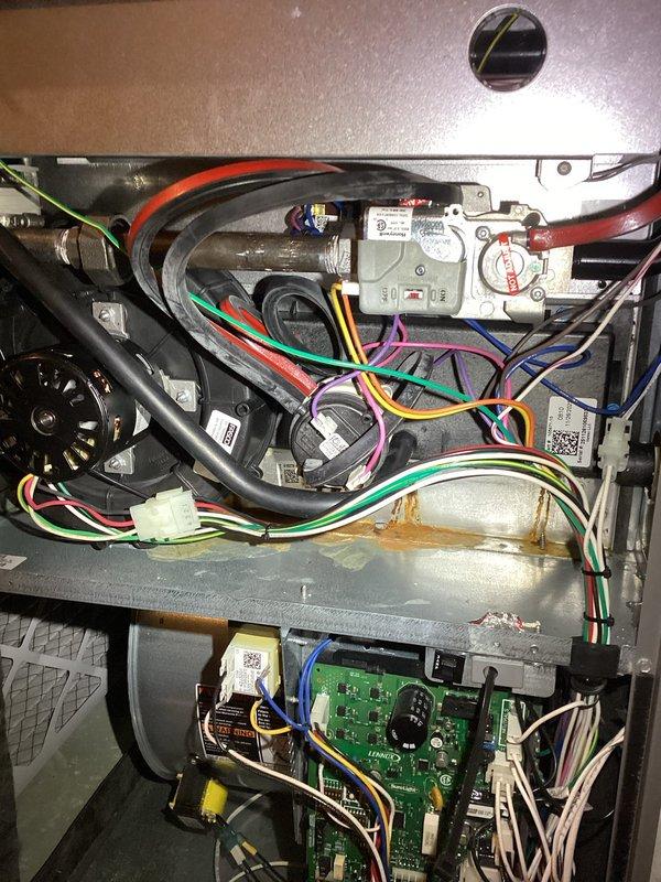 Successfully installed new collector box on HVAC unit that was experiencing leakage issues. Conducted thorough inspection of electrical components and drainage system to ensure proper function. Unit is now operating correctly with no leaks detected.