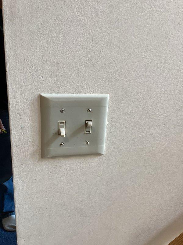 Responded to service call for non-functioning ceiling light fixture. Upon inspection, discovered broken lamp holder wires. Replaced fixture with new disk light, restoring proper illumination to the area. Verified proper operation before completing service.