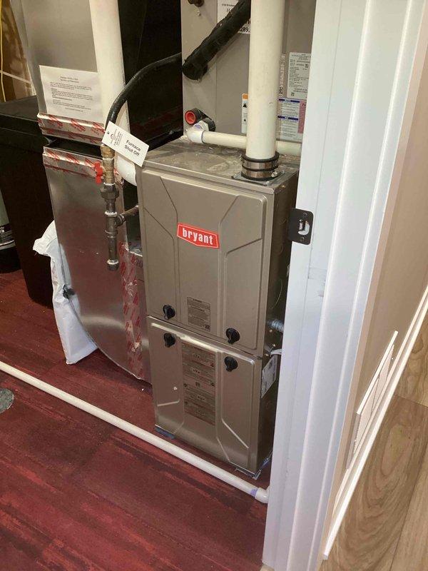 Diagnosed Bryant furnace with intermittent heating issue; determined malfunction was due to either faulty control board or blower motor failure. Inspected unit connections and ductwork in utility area, which appeared properly installed with no visible damage. Provided customer with parts quote for replacement board and blower motor to restore reliable heating operation.