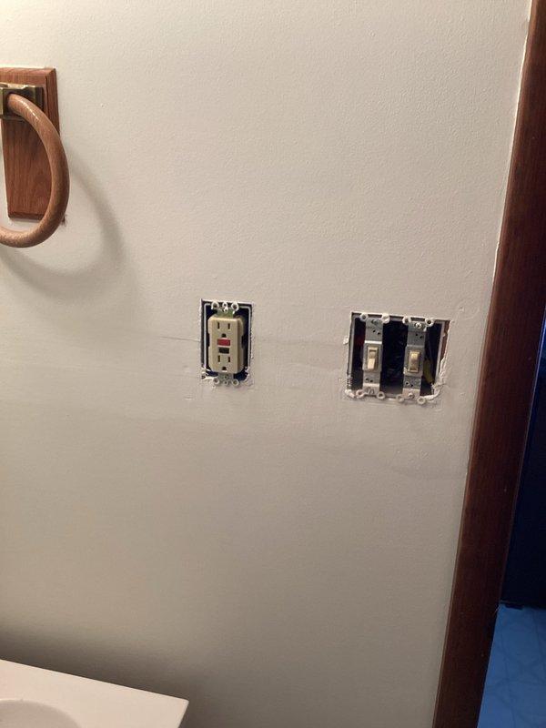 Conducted FRM electrical inspection with arrival between 8-12. Identified code compliance issues requiring GFCI protection for washer, gas dryer, and kitchen outlets. Completed inspection and provided customer with estimates for necessary electrical safety upgrades.